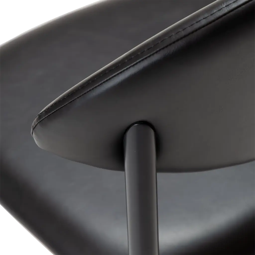 tush-chair-vintage-black-art-leather-with-black-metal-legs-100371100-07-detail2.webp