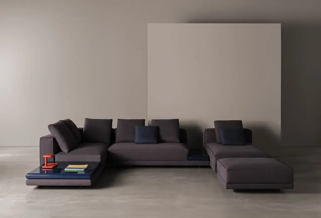 Max sofa 06-1830x1245@2x.webp