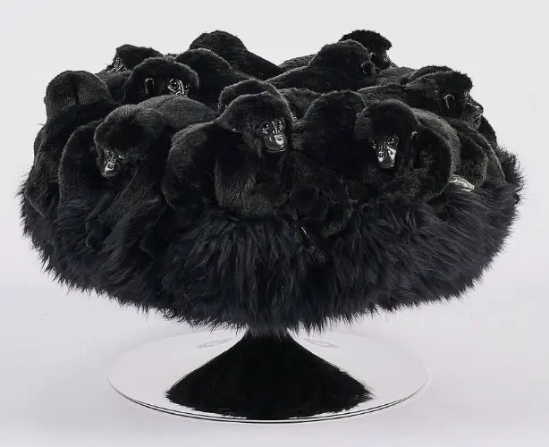 Gare au gorille (Glove ( 110 L x 95 l x 95 H), Noir chromé, Black New-Zealand sheepskin) 